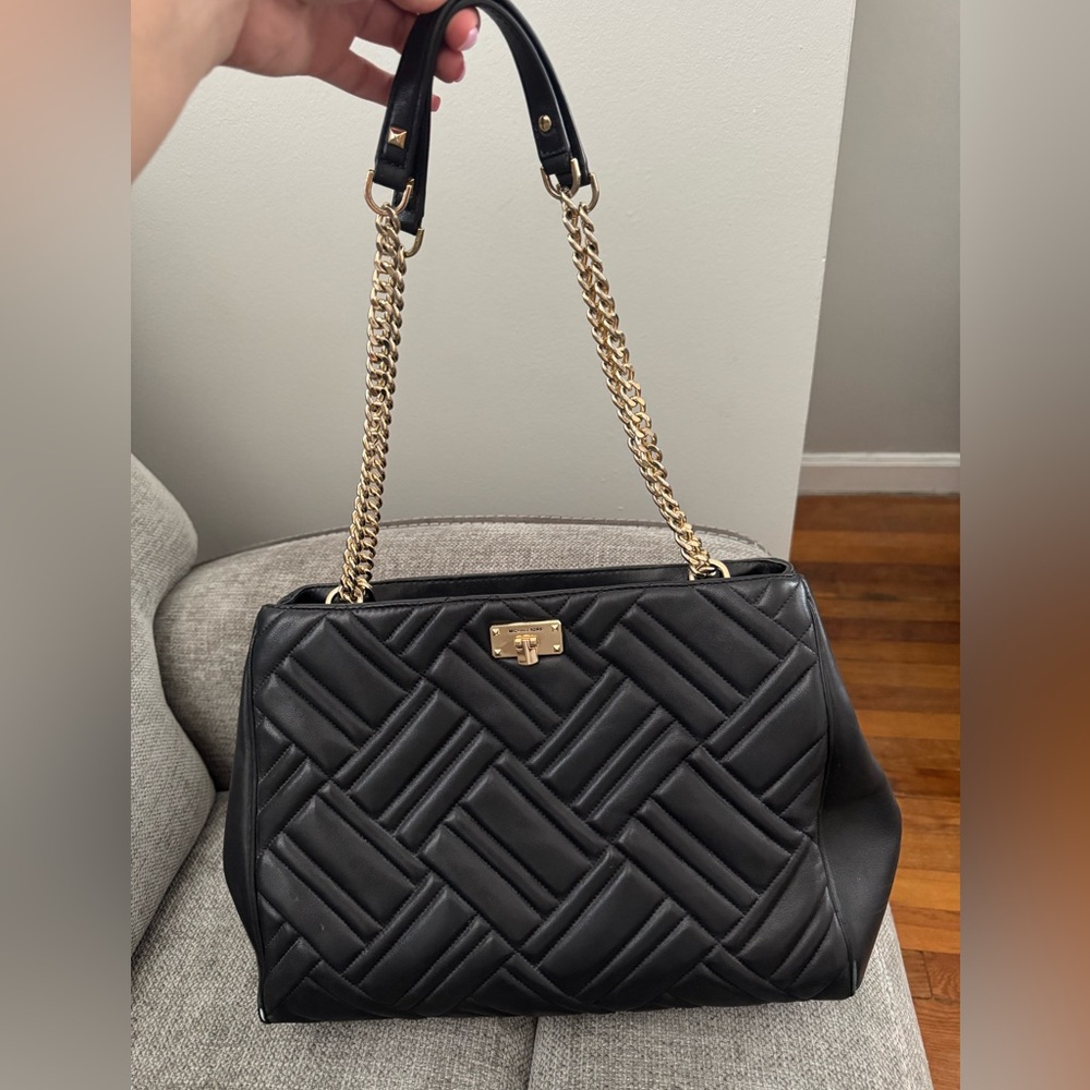 Michael kors leather shoulder bag